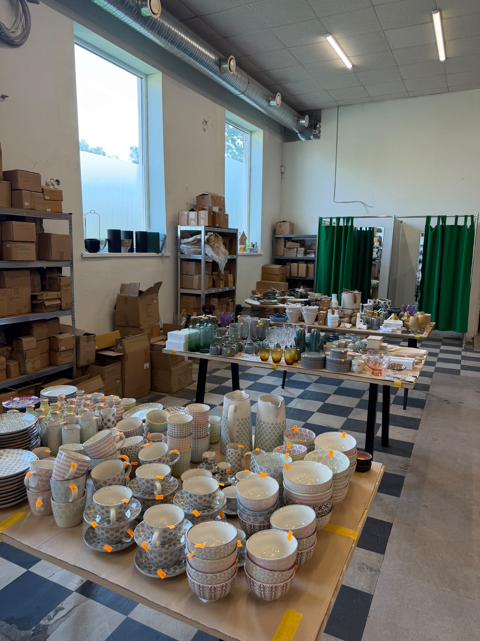 Store image