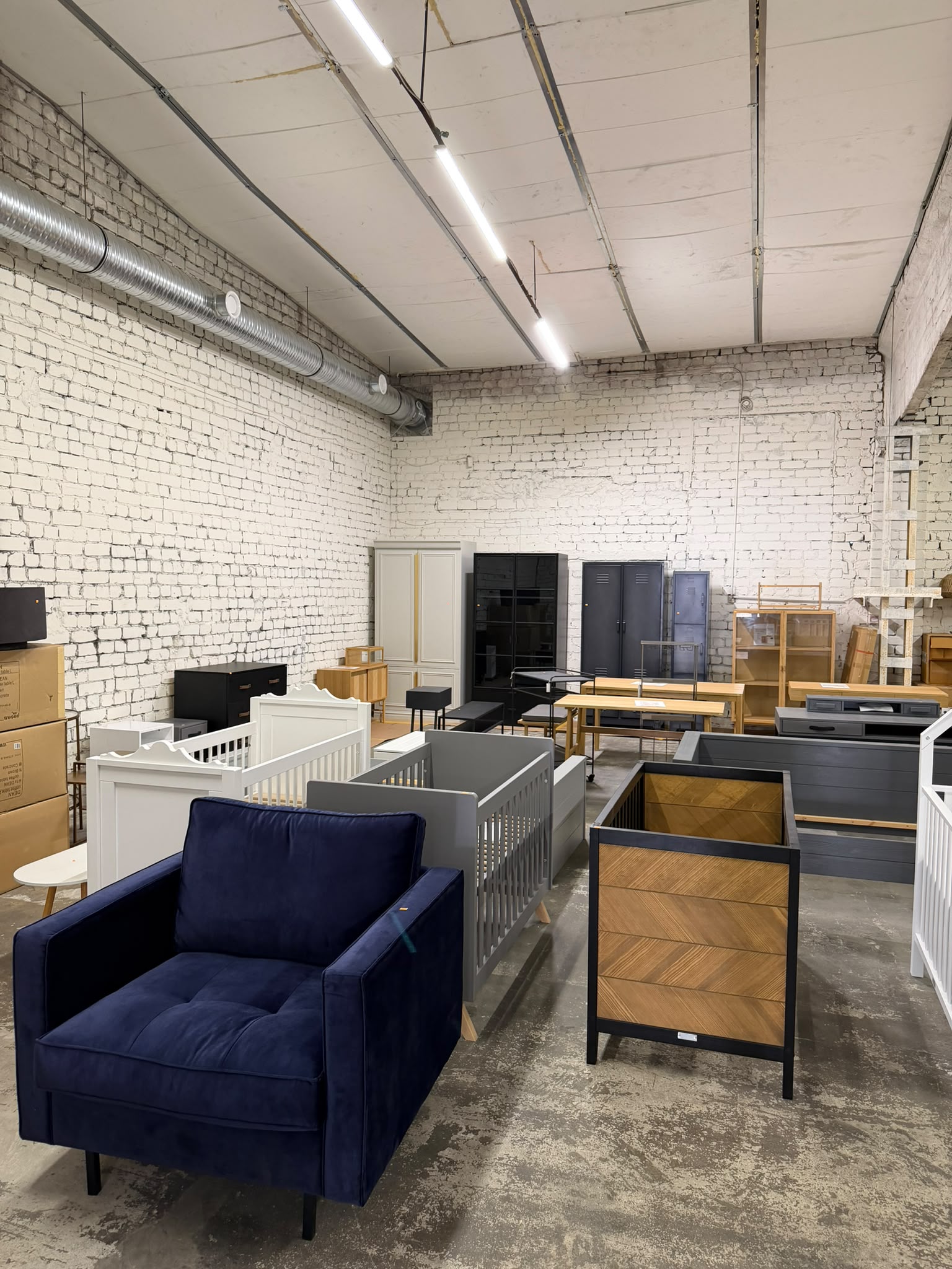Store image